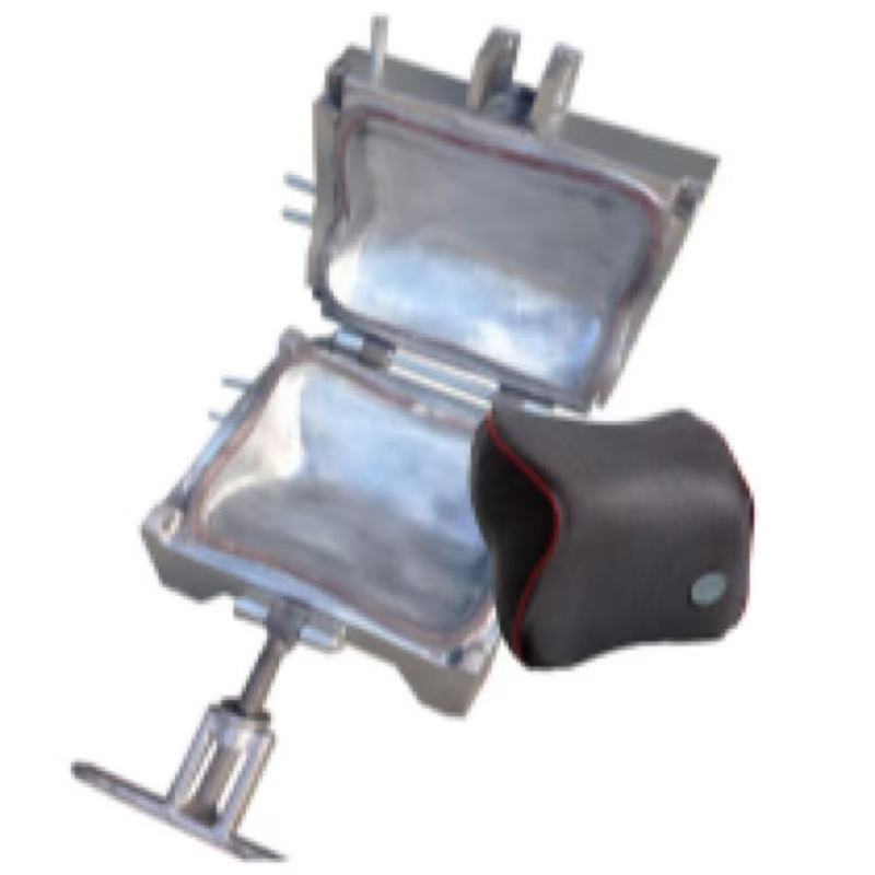 クッションモールディング