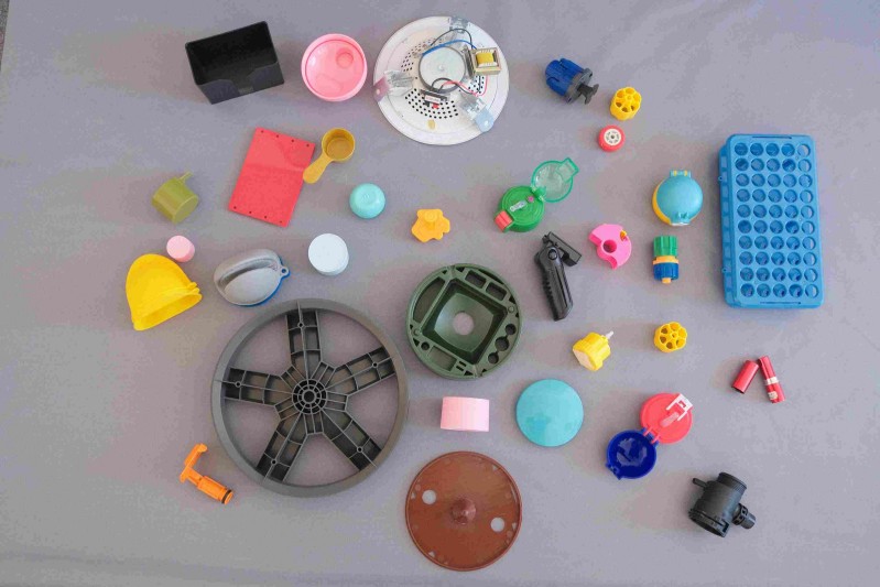 射出成形金型設計サービス