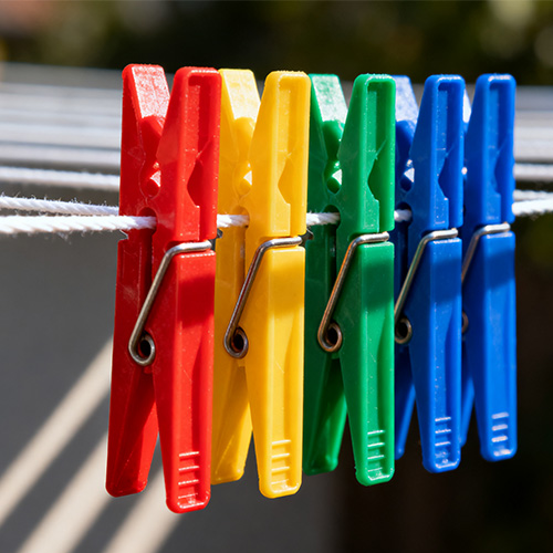 プラスチック射出洗濯バサミ成形